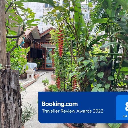 Noom Guesthouse Lopburi Ngoại thất bức ảnh