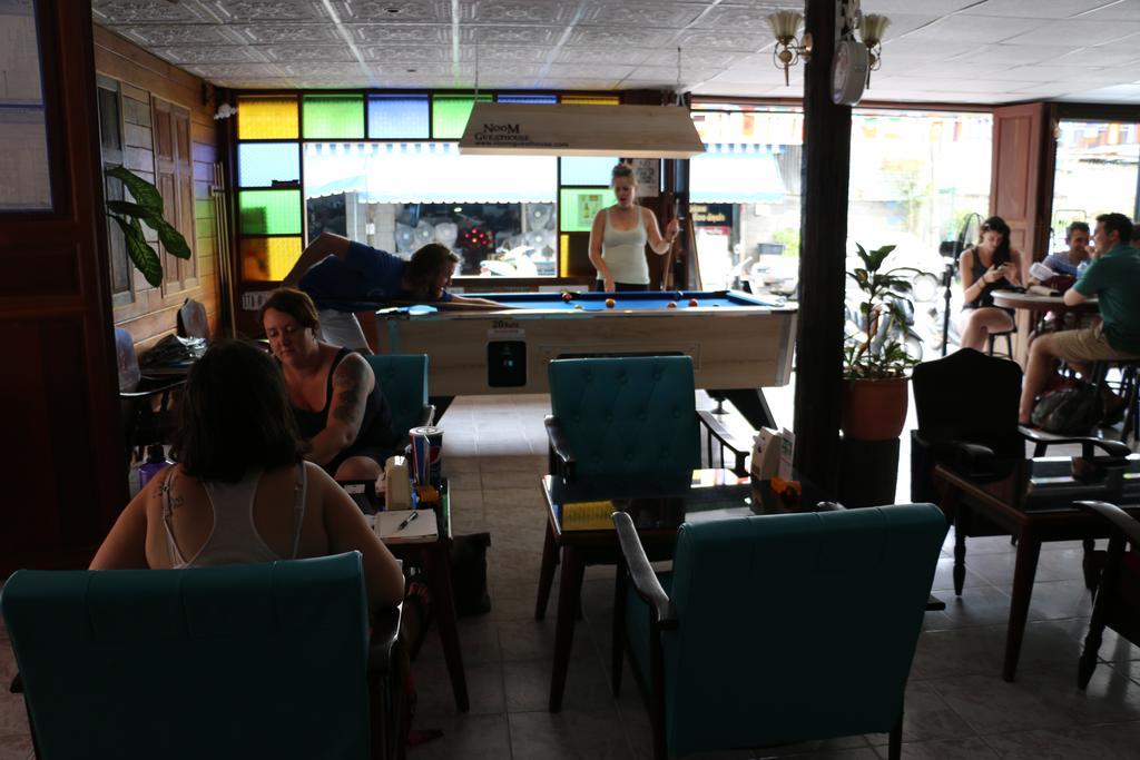 Noom Guesthouse Lopburi Ngoại thất bức ảnh