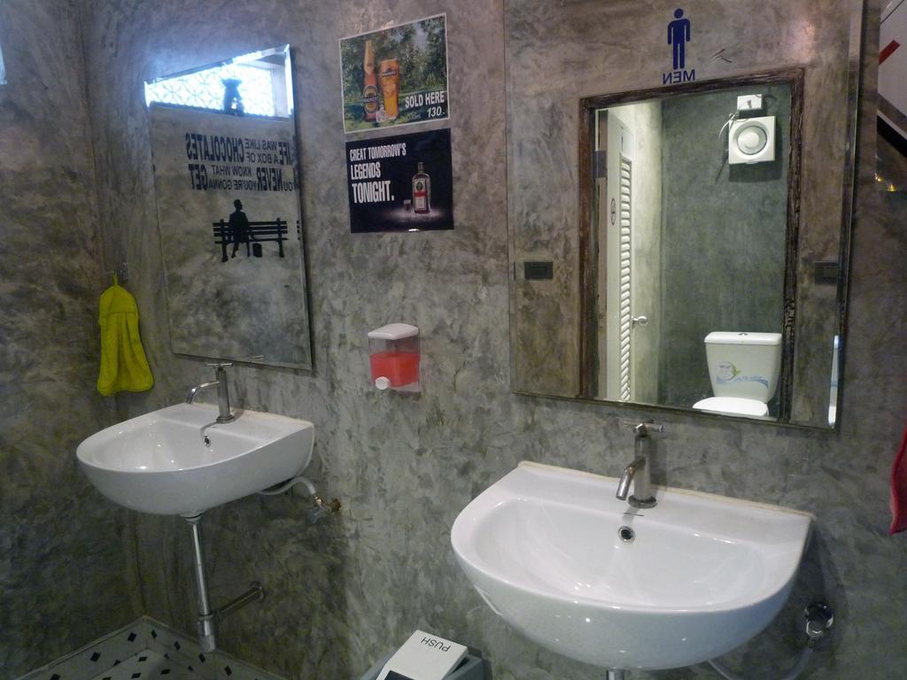 Noom Guesthouse Lopburi Ngoại thất bức ảnh